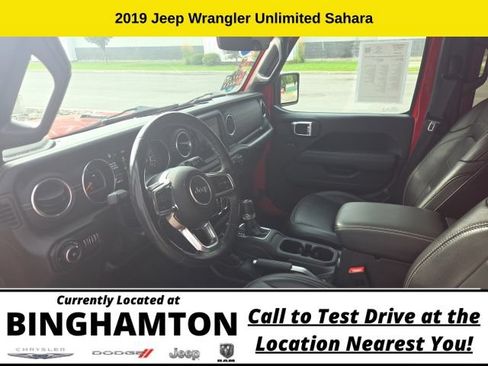 Used 2019 Jeep Wrangler Unlimited Sahara AWD/4WD image 15