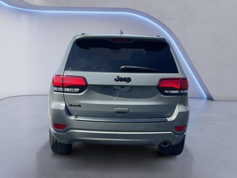 Used 2019 Jeep Grand Cherokee Altitude AWD/4WD image 5