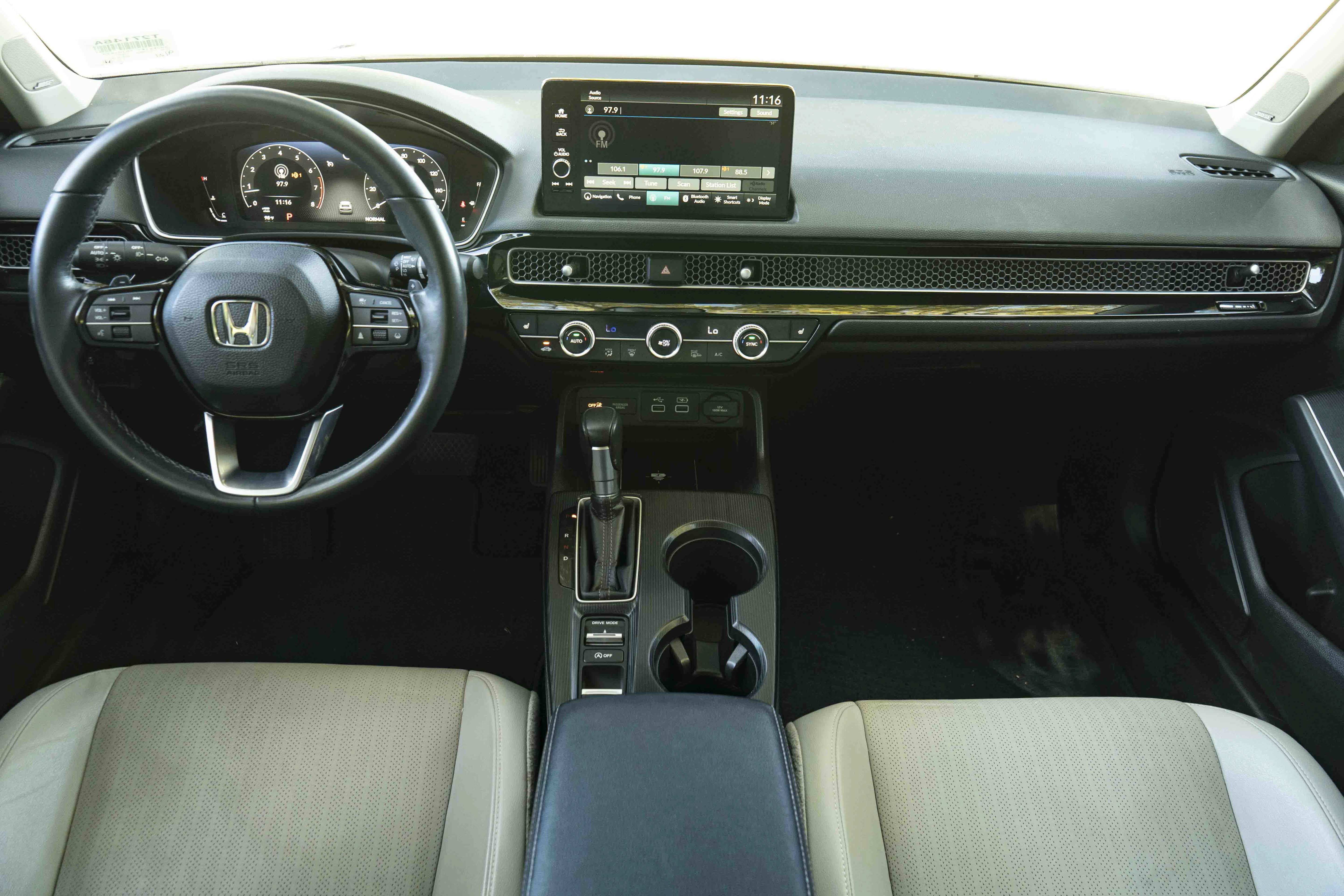 Used 2024 Honda Civic Touring image 26