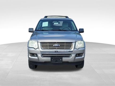 Used 2008 Ford Explorer XLT AWD/4WD image 2