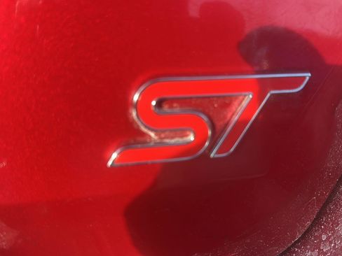 Used 2025 Ford Explorer ST w/ Sun And Sound Package image 9