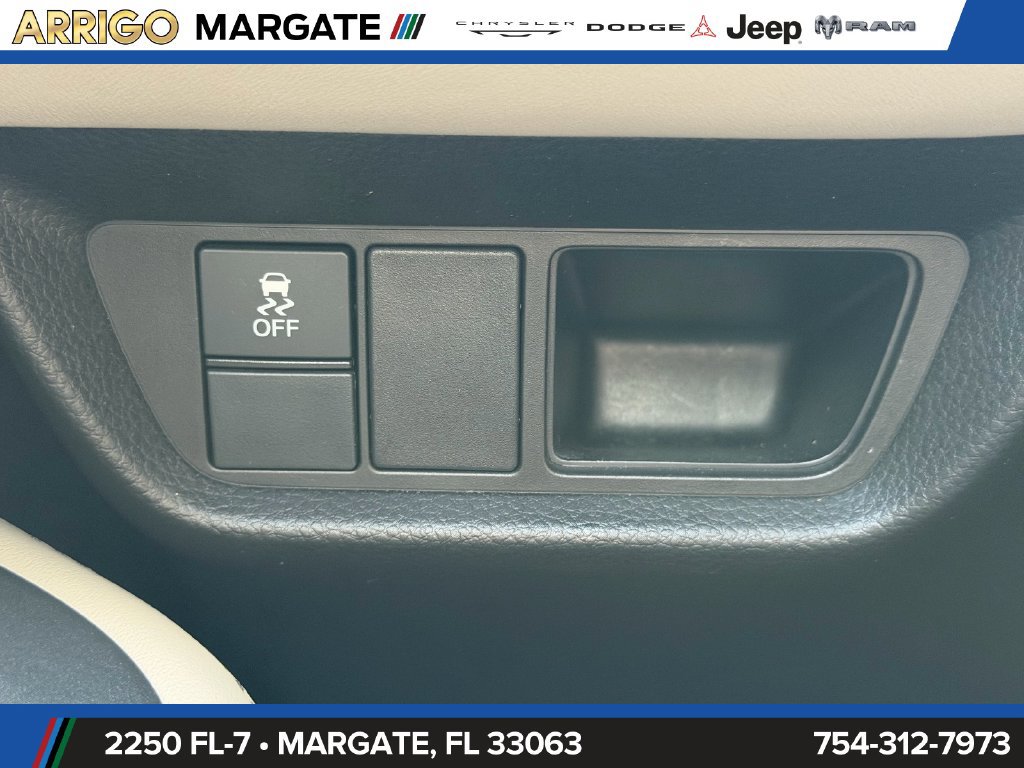 Used 2023 Honda HR-V EX-L image 31