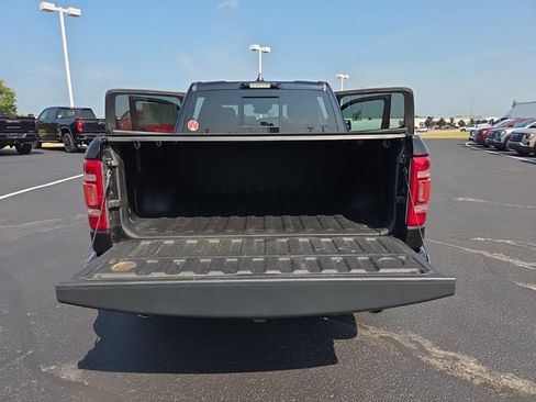 Used 2022 RAM 1500 Limited AWD/4WD image 14