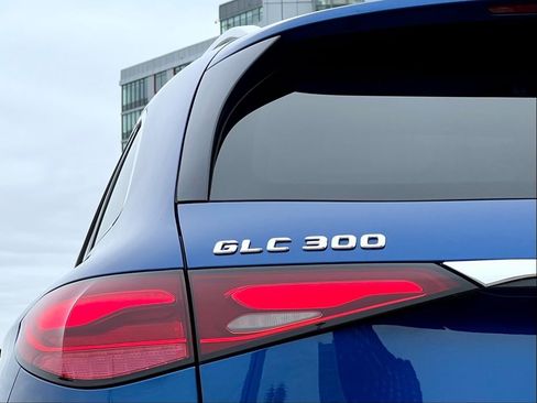 Certified 2023 Mercedes-Benz GLC 300 4MATIC image 11