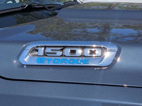 New 2026 RAM 1500 4x4 Crew Cab image 13