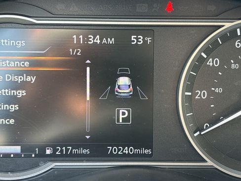 Used 2019 Nissan Kicks SV FWD image 12