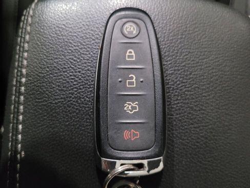 Used 2019 Ford Escape SE AWD/4WD image 32