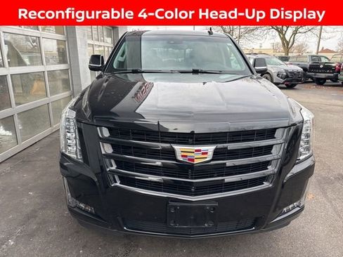 Used 2019 Cadillac Escalade Luxury w/ Escalade Sport Edition image 9