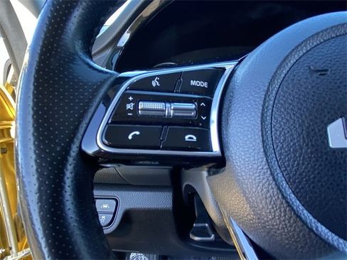 Used 2023 Kia Seltos SX image 22