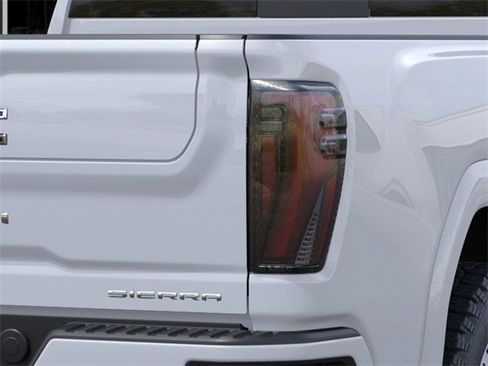 New 2026 GMC Sierra 2500 Denali w/ Denali Reserve Package image 11