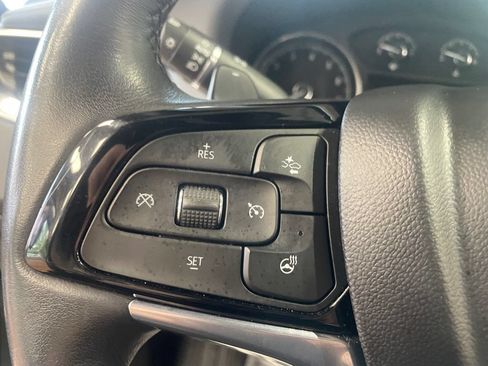 Used 2023 Buick Enclave Essence AWD/4WD image 26