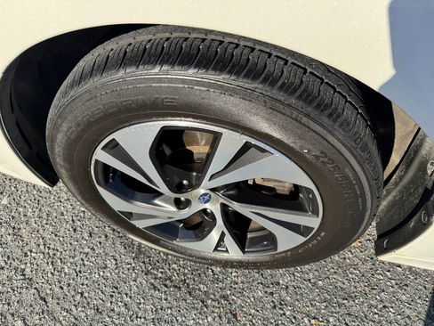 Used 2020 Subaru Legacy w/ Alloy Wheel Package image 19