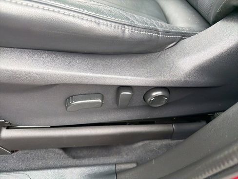 Used 2022 Subaru Ascent Limited w/ Technology Package image 25