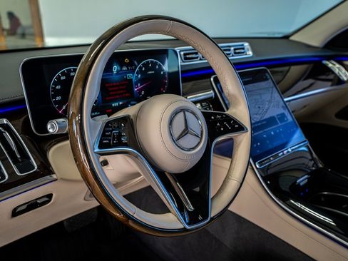 Used 2024 Mercedes-Benz S 580 4MATIC Sedan image 38