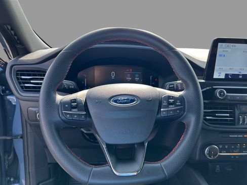 Used 2025 Ford Escape ST-Line FWD image 25