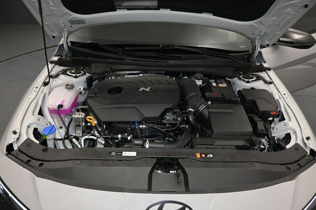 Used 2026 Hyundai Elantra N FWD image 15