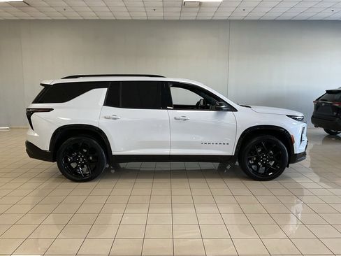 Used 2024 Chevrolet Traverse RS w/ LPO, Floor Liner Package image 6