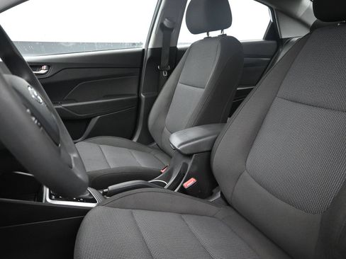 Used 2022 Hyundai Accent SEL FWD image 11