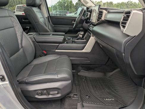Used 2024 Toyota Tundra Limited AWD/4WD image 27