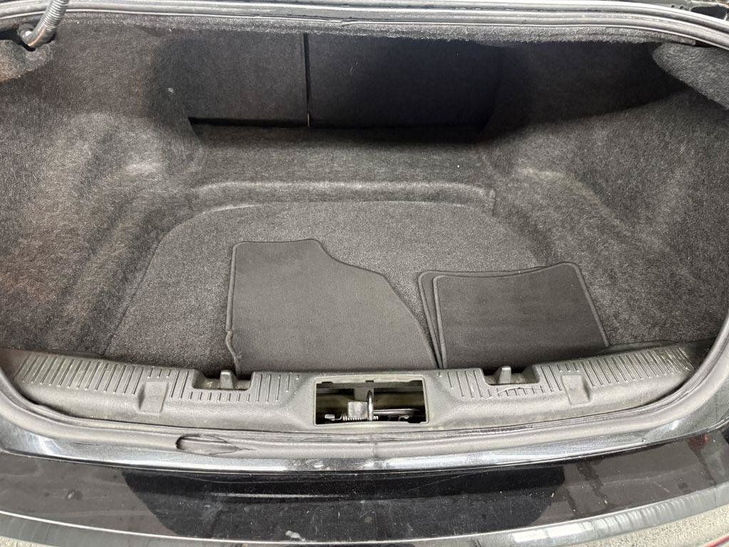 Used 2014 Ford Taurus SEL w/ Equipment Group 201A FWD image 25