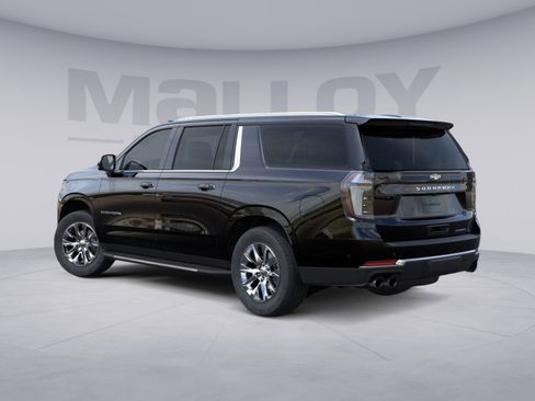 New 2026 Chevrolet Suburban Premier image 3