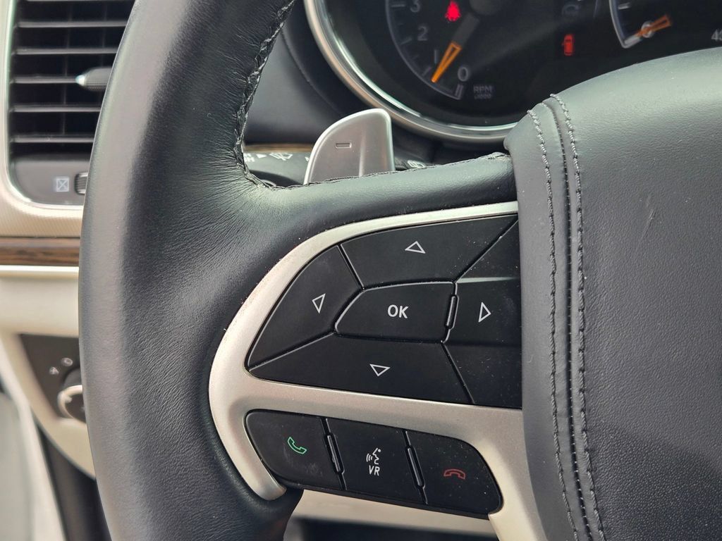 Used 2019 Jeep Grand Cherokee Summit AWD/4WD image 22
