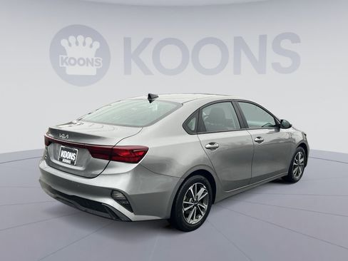 Used 2023 Kia Forte LXS image 7