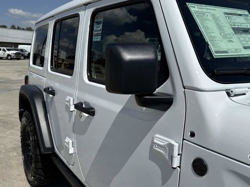 New 2025 Jeep Wrangler Willys image 15
