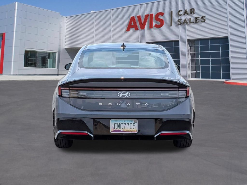 Used 2025 Hyundai Sonata SEL FWD image 7