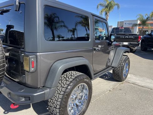 Used 2017 Jeep Wrangler Rubicon image 12