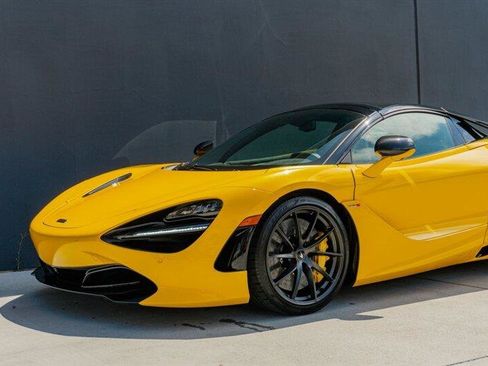 Used 2023 McLaren 720S image 19