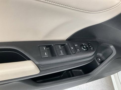 Used 2019 Honda Insight Touring image 6