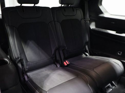 Used 2024 Jeep Grand Cherokee L Altitude image 21