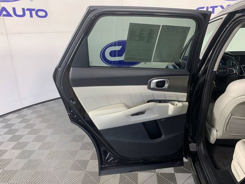 Used 2022 Kia Sorento SX Prestige image 31