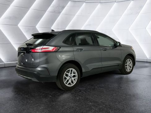 Used 2022 Ford Edge SE AWD/4WD image 4