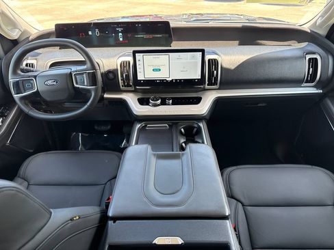Certified 2025 Ford Expedition Active RWD image 6