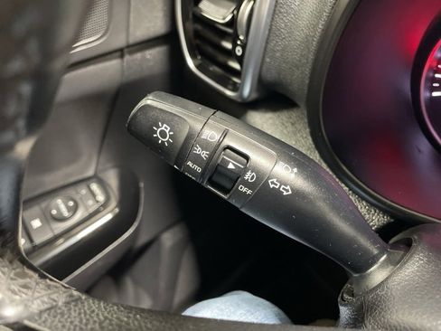 Used 2020 Kia Sportage EX image 22