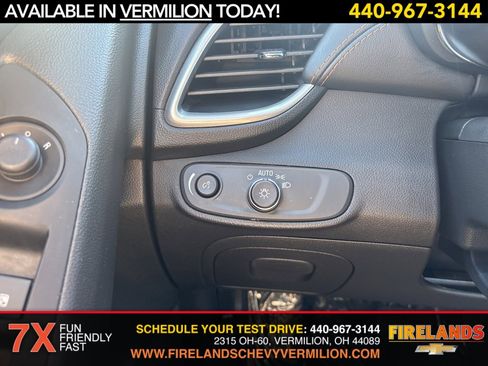 Certified 2022 Chevrolet Trax LT w/ LT Convenience Package image 13