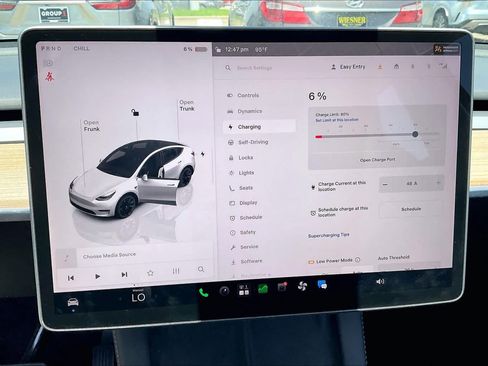 Used 2023 Tesla Model Y AWD image 33