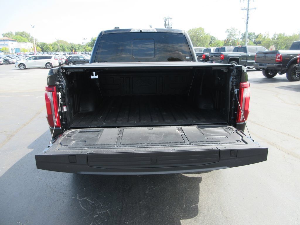 Used 2024 Ford F150 Raptor AWD/4WD image 8