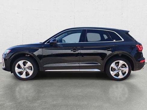 Used 2022 Audi Q5 2.0T Prestige w/ Prestige Package image 8
