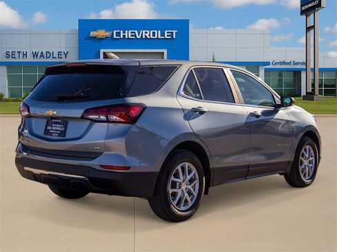 Used 2023 Chevrolet Equinox LT w/ Driver Convenience Package image 7