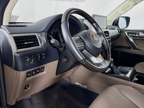 Used 2023 Lexus GX 460 Luxury image 9