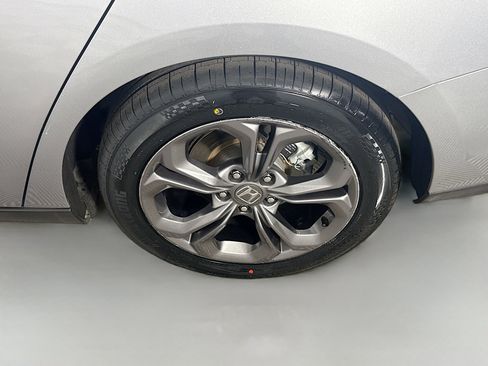 Used 2023 Honda Accord EX image 37