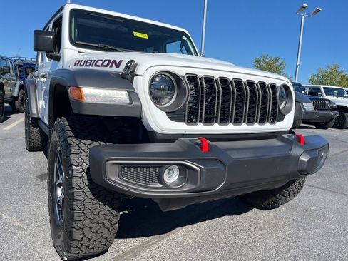 Used 2024 Jeep Wrangler Unlimited Rubicon image 17