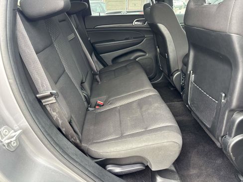 Certified 2021 Jeep Grand Cherokee Laredo image 14