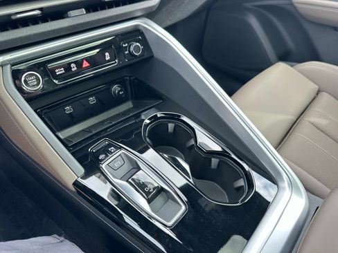 New 2025 Audi Q5 Prestige image 26