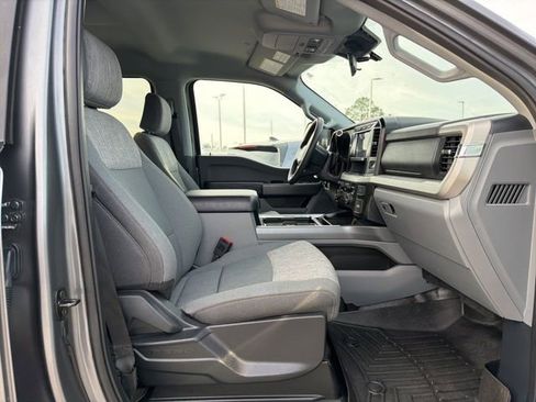 Used 2024 Ford F250 XLT image 12