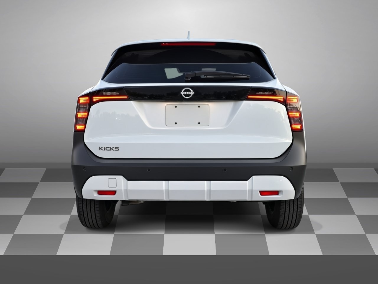 Used 2025 Nissan Kicks S FWD image 5