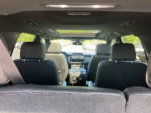 Used 2021 GMC Yukon SLT w/ SLT Premium Package image 35